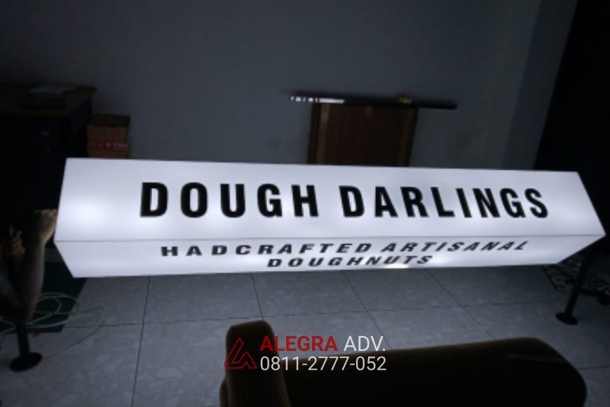 dough darling - neonbox